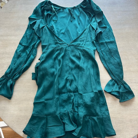 SELFIE LESLIE Darla Long Sleeve Satin Dress Forest Green L nwt - Picture 12 of 13